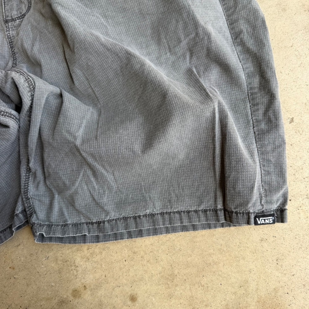 Vans Chino Shorts Mens 38 Gray Plaid Cotton Casual Skater Streetwear Everyday - Picture 9 of 12
